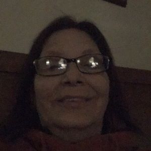 Meet your Posher, Lois